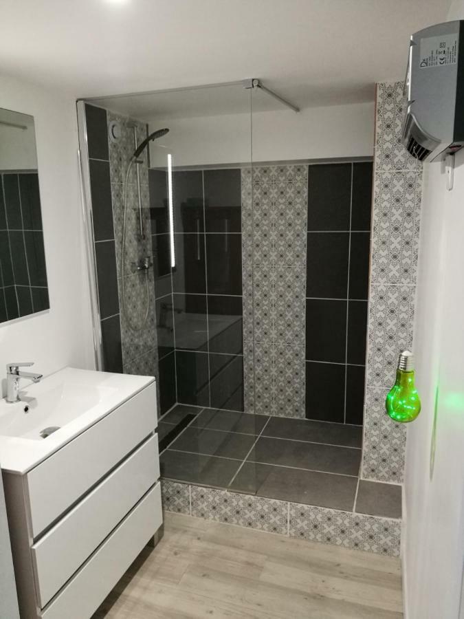 הוילה רויאן Maison Au Calme Climatisee Avec Spa De Mai A Fin Septembre מראה חיצוני תמונה